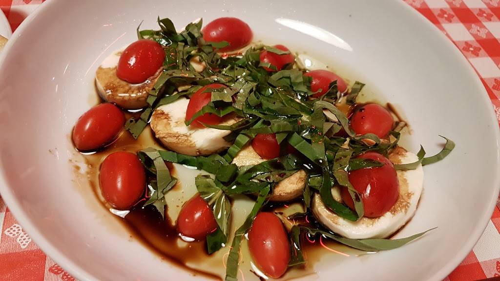 Giorgios Pizzeria | meal delivery | 151 Clement St, San Francisco, CA 94118, USA | 4156681266 OR +1 415-668-1266