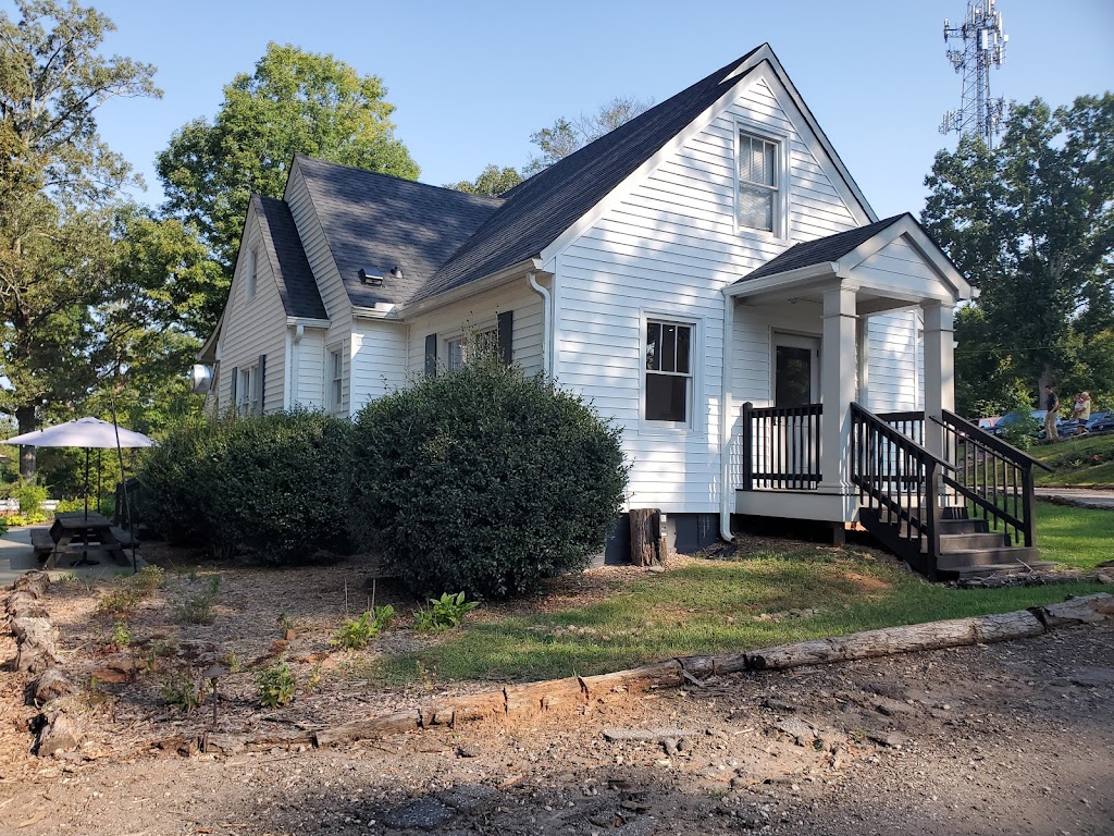 Oak Hill Cafe and Farm | restaurant | 2510 Poinsett Hwy, Greenville, SC 29609, USA | 8646311397 OR +1 864-631-1397