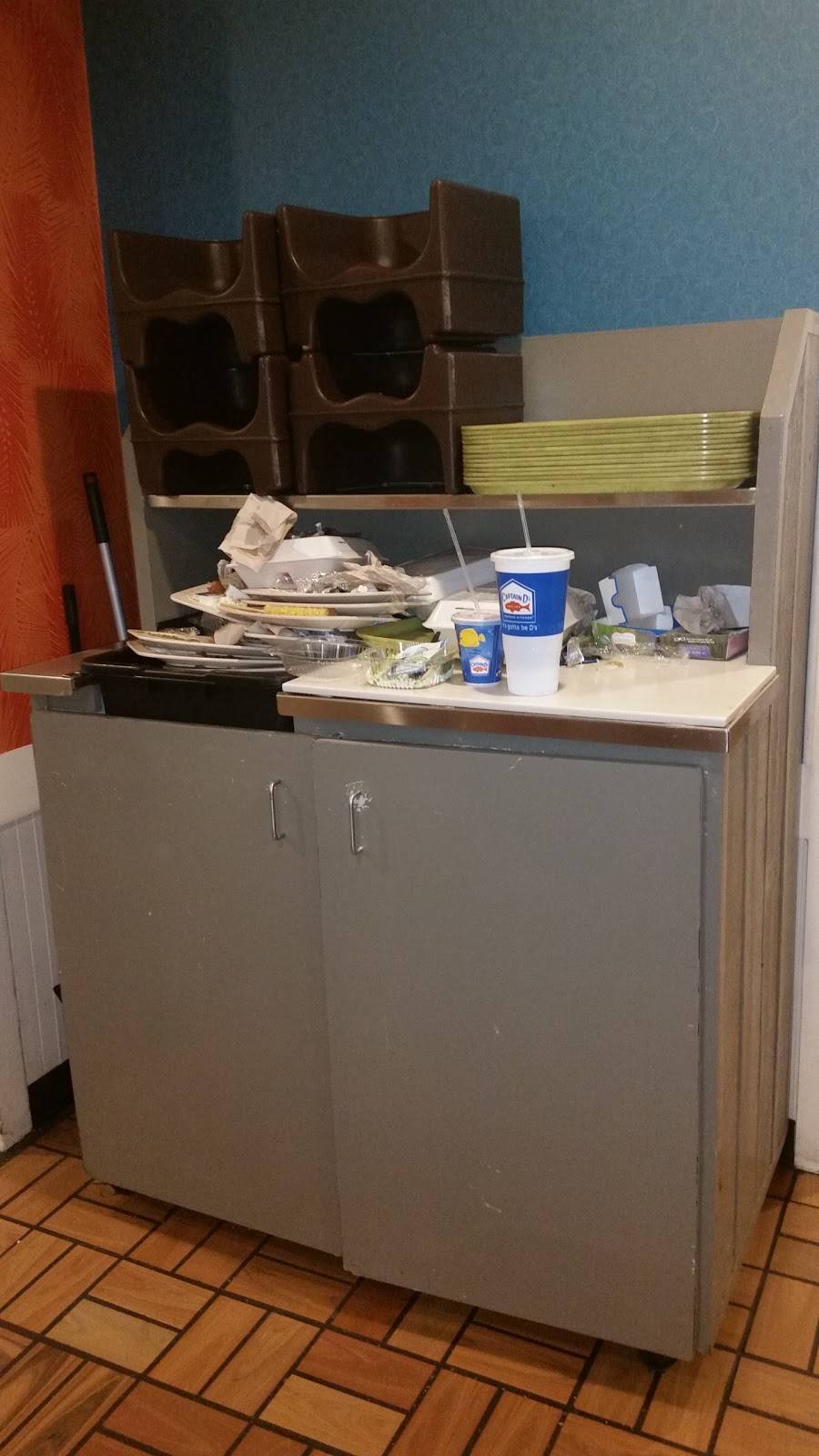 Captain Ds | restaurant | 263 N Lowry St, Smyrna, TN 37167, USA | 6154590585 OR +1 615-459-0585