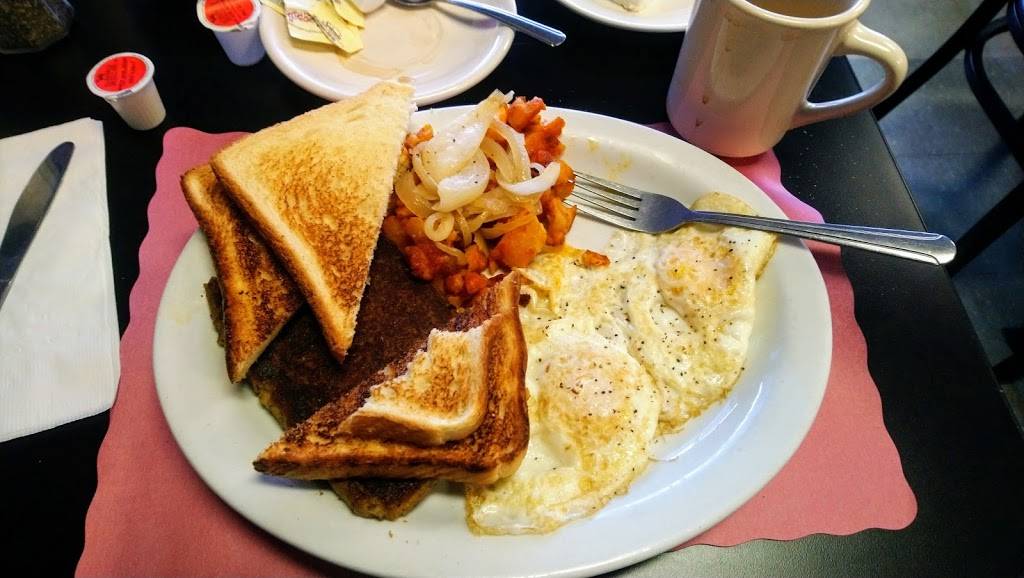 Deli On the Square | restaurant | 756 E Black Horse Pike, Pleasantville, NJ 08232, USA | 6096467296 OR +1 609-646-7296