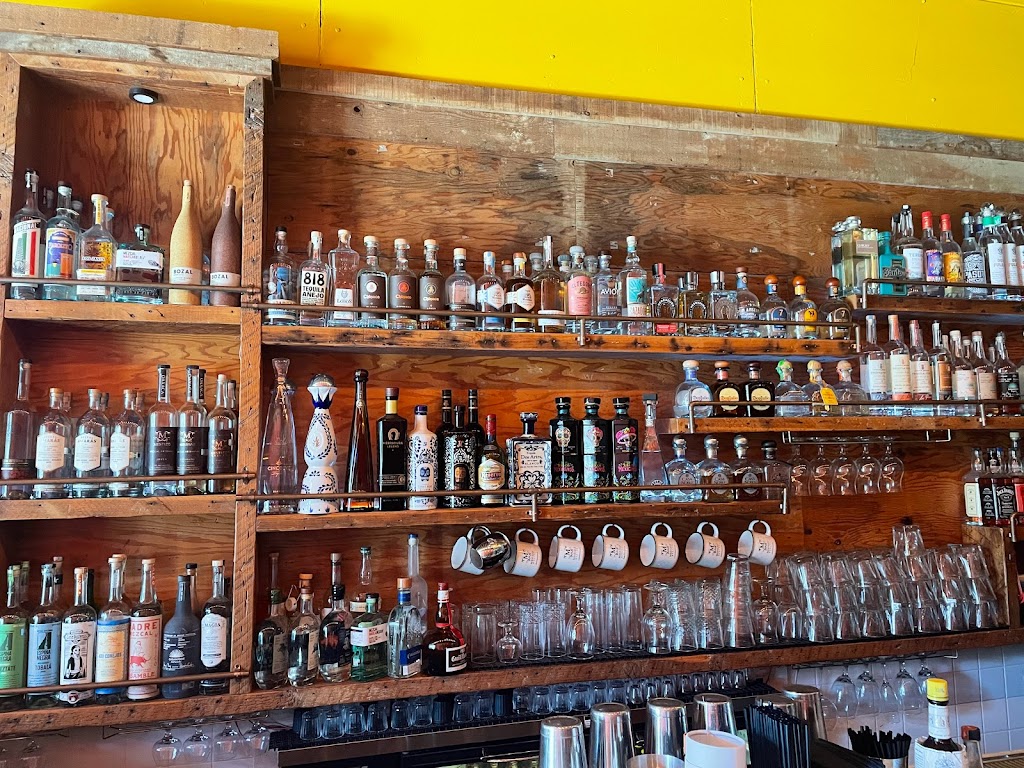 El Zarape Vine | restaurant | 1358 Vine St, Los Angeles, CA 90028, USA | 3236882050 OR +1 323-688-2050