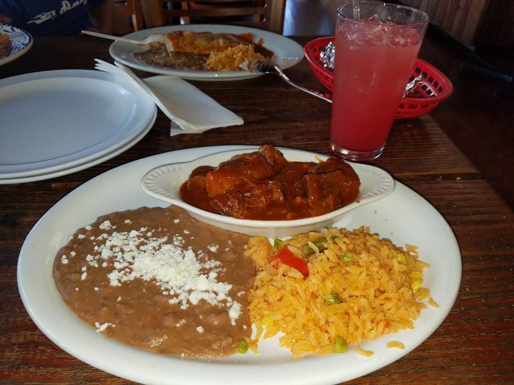 La Rinconada Mexican Restaurant | restaurant | 300 W 5th St, Santa Ana, CA 92701, USA | 7146471517 OR +1 714-647-1517