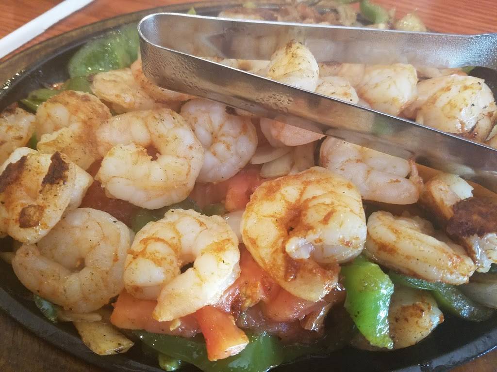 Cancun Mexican Grill | restaurant | 2713 N Clairemont Ave, Eau Claire, WI 54703, USA | 7158300211 OR +1 715-830-0211