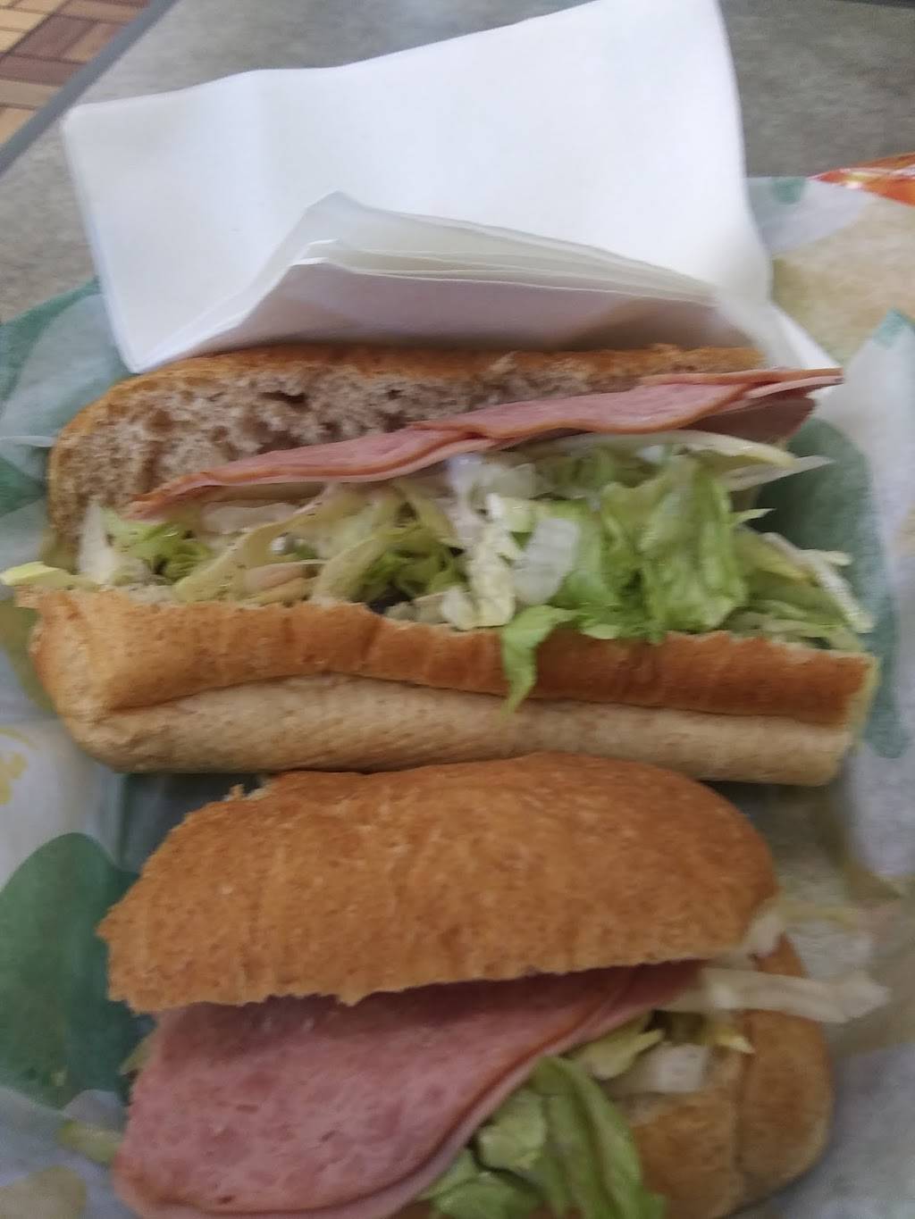 Subway Restaurants | restaurant | 9810 FL A1AAlt #115, Palm Beach Gardens, FL 33410, USA | 5616243366 OR +1 561-624-3366