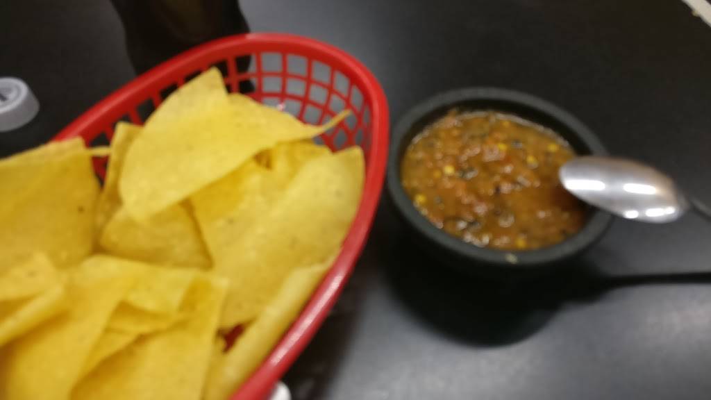 Tacos El Viajero | restaurant | 9516 Webb Chapel Rd, Dallas, TX 75220, USA | 2146471085 OR +1 214-647-1085