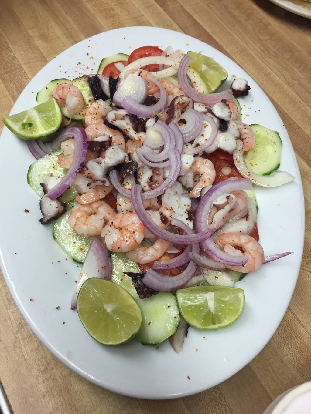 Marons Restaurant | restaurant | 100 Atkinson St, Roseville, CA 95678, USA | 9168562367 OR +1 916-856-2367