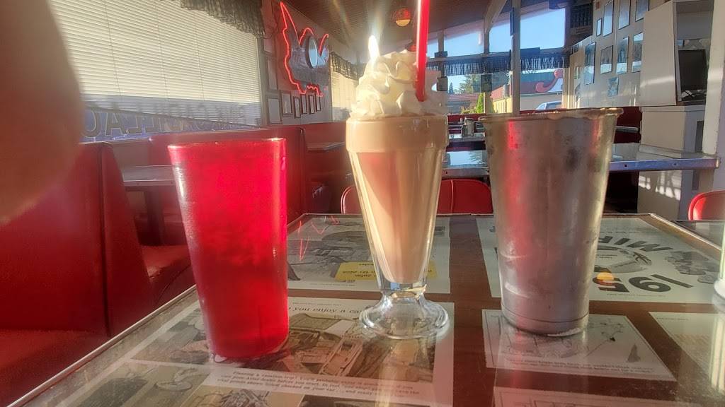 Rock-N-Rogers Diner | restaurant | 3235 Market St NE, Salem, OR 97301, USA | 5033625517 OR +1 503-362-5517