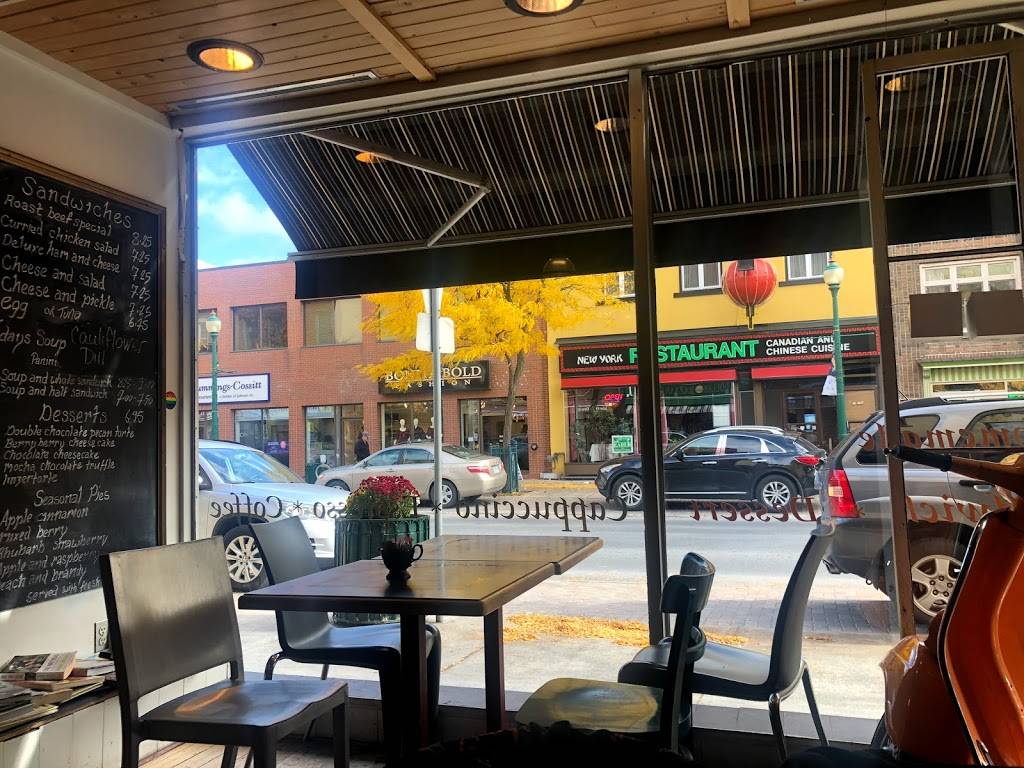 Boboli | cafe | 32 King St W, Brockville, ON K6V 3P6, Canada | 6134982957 OR +1 613-498-2957