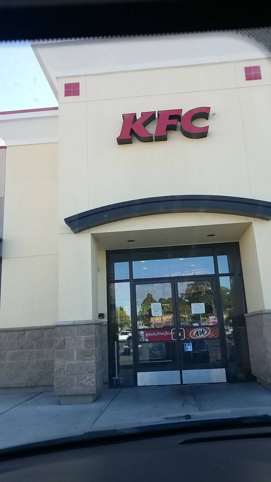 A&W | restaurant | 2150 Redwood St, Vallejo, CA 94590, USA | 7075541990 OR +1 707-554-1990