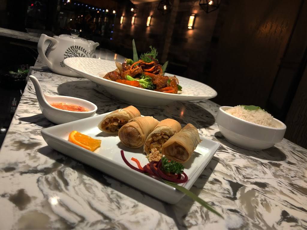 Thai One on Dundas | restaurant | 3132 Dundas St W, Toronto, ON M6P 2A1, Canada | 4165168080 OR +1 416-516-8080