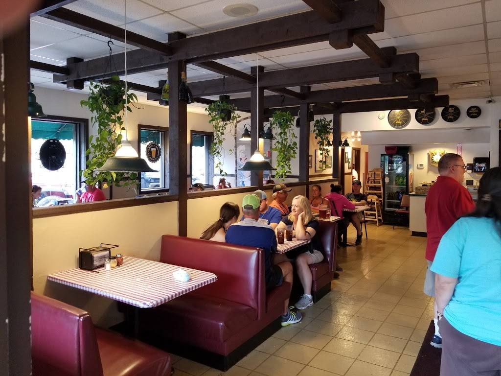 Savellis Pizza, Pasta and Subs | restaurant | 301 Manitou Ave, Manitou Springs, CO 80829, USA | 7196853755 OR +1 719-685-3755