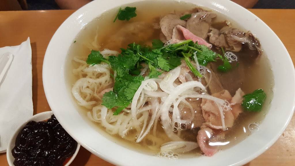 Saigon Noodle House | restaurant | 1136 S Diamond Bar Blvd, Diamond Bar, CA 91765, USA | 9098615020 OR +1 909-861-5020