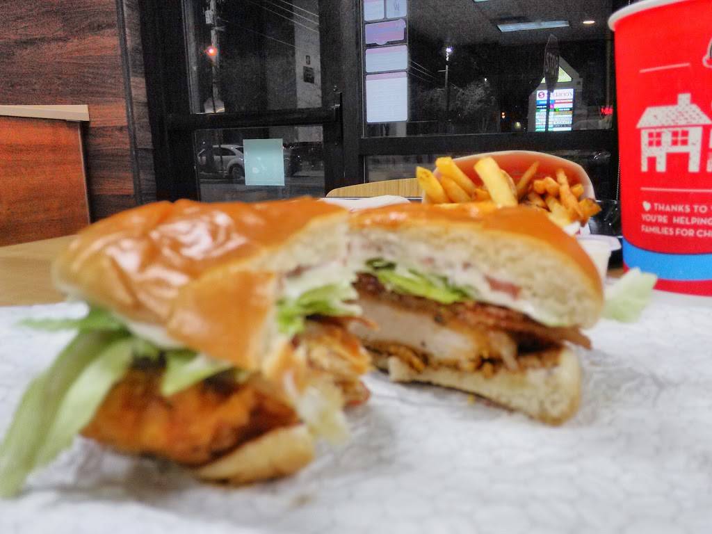 Wendys | restaurant | 16203 SW 88th St, Miami, FL 33196, USA | 3057527557 OR +1 305-752-7557