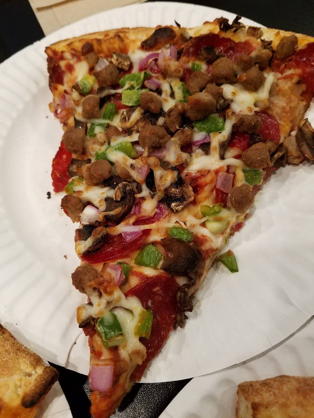 Nizarios Pizza The Castro | restaurant | 4077 18th St, San Francisco, CA 94114, USA | 4154870777 OR +1 415-487-0777