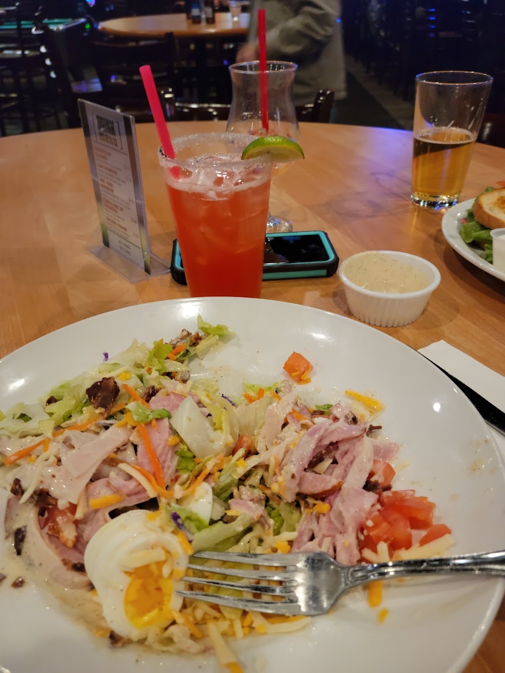 Joes Sports Bar and Grill | restaurant | 820 NE E St, Grants Pass, OR 97526, USA | 5414717445 OR +1 541-471-7445