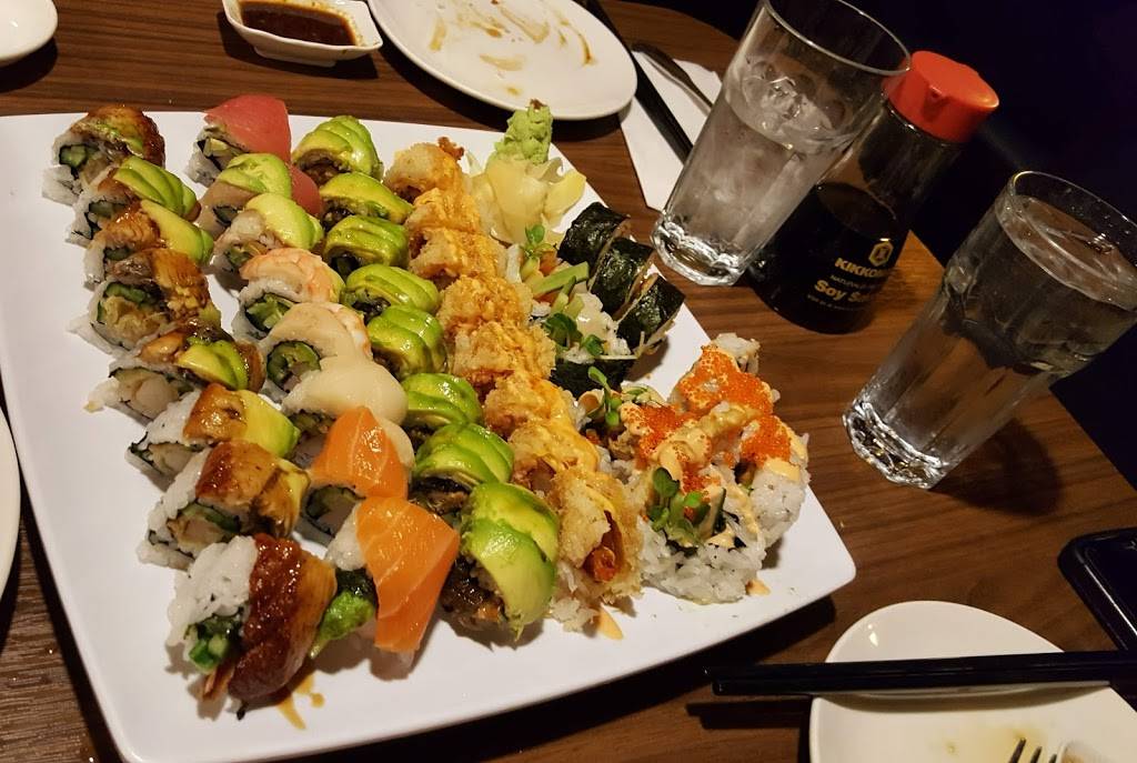 Sushi Chinoise | restaurant | 19122 Beardslee Blvd Nursery, Bothell, WA 98011, USA | 4254020200 OR +1 425-402-0200