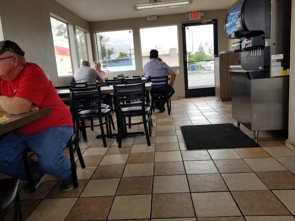 Super Toms Burgers | restaurant | 9531 Rosedale Hwy, Bakersfield, CA 93312, USA | 6615880005 OR +1 661-588-0005