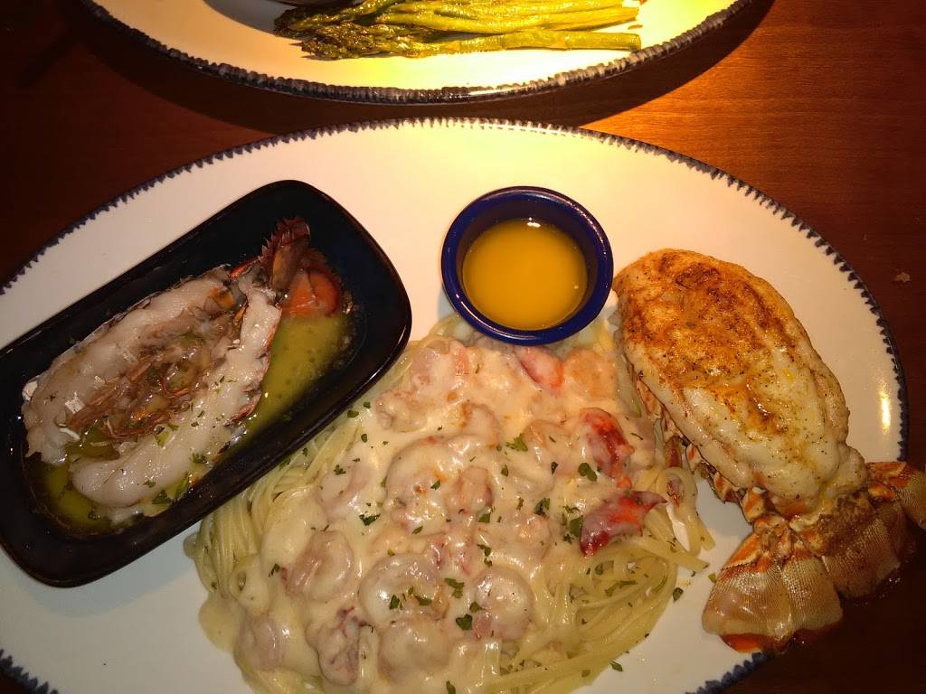 Red Lobster | restaurant | 1860 Joe Battle Blvd, El Paso, TX 79936, USA | 9158499844 OR +1 915-849-9844