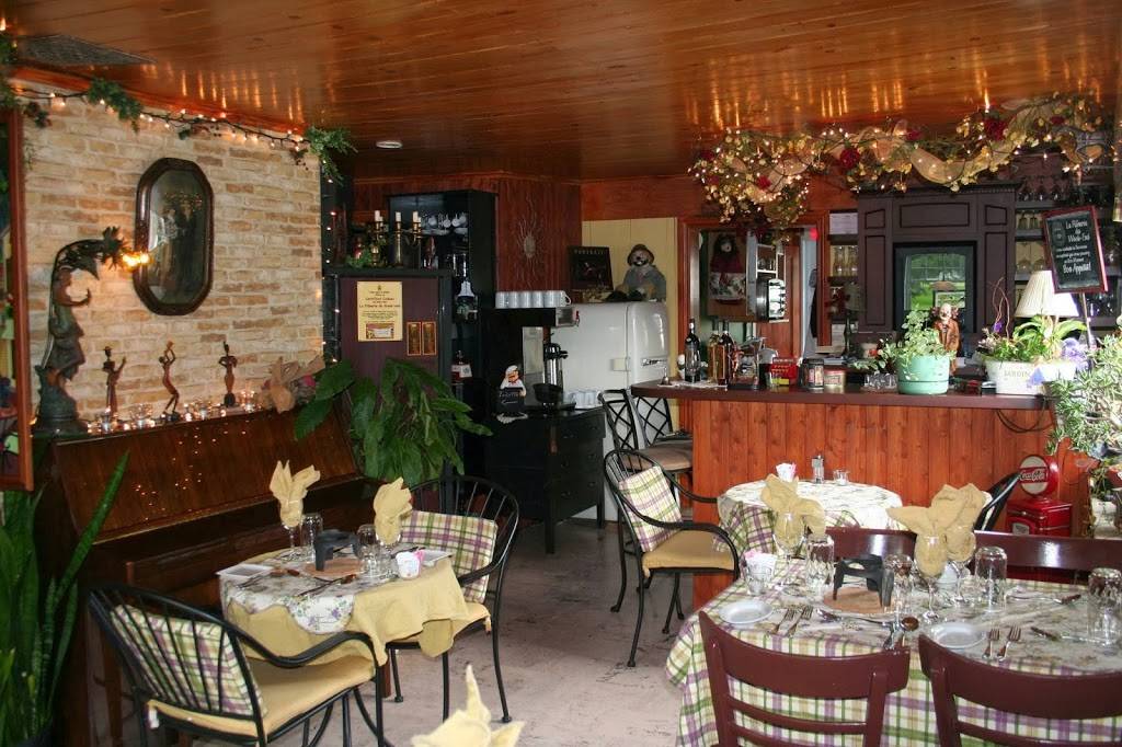La Flânerie du Week End | restaurant | 604 QC-201, Saint-Clet, QC J0P 1S0, Canada | 4504563870 OR +1 450-456-3870