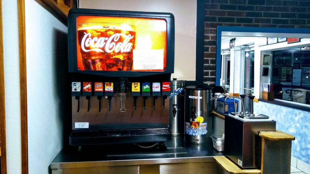 Hot Dog World | restaurant | 226 Kanuga Rd, Hendersonville, NC 28792, USA | 8286970374 OR +1 828-697-0374