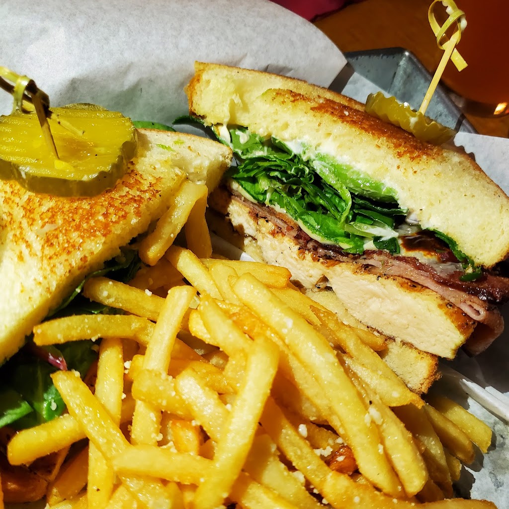 Aspen Sports Bistro | restaurant | 414 E Hyman Ave, Aspen, CO 81611, USA | 2014507470 OR +1 201-450-7470