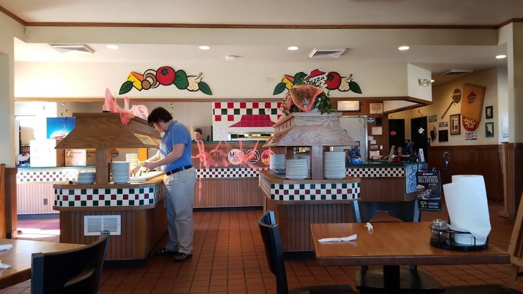 Pizza Hut | meal takeaway | 3404 MO-13, Higginsville, MO 64037, USA | 6605842666 OR +1 660-584-2666