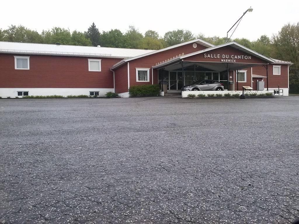 Salle du Canton Warwick | restaurant | 351 Rue Saint Louis, Warwick, QC J0A 1M0, Canada | 8193584342 OR +1 819-358-4342