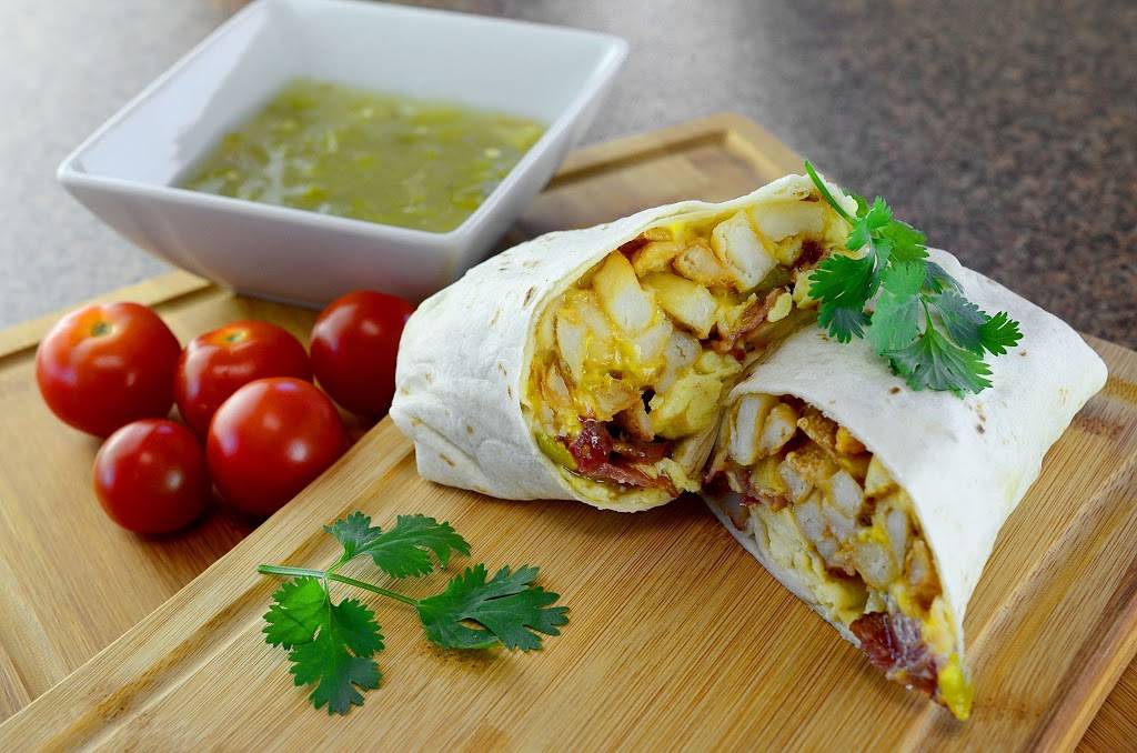 Twisters Burgers and Burritos | restaurant | 2103 Menaul Blvd NE, Albuquerque, NM 87107, USA | 5058841828 OR +1 505-884-1828