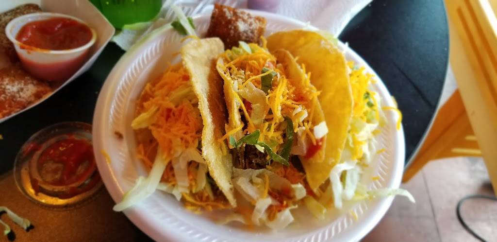 Juicy Peanut Bar & Grill | restaurant | 724 W Main St, Mascoutah, IL 62258, USA | 6185662299 OR +1 618-566-2299