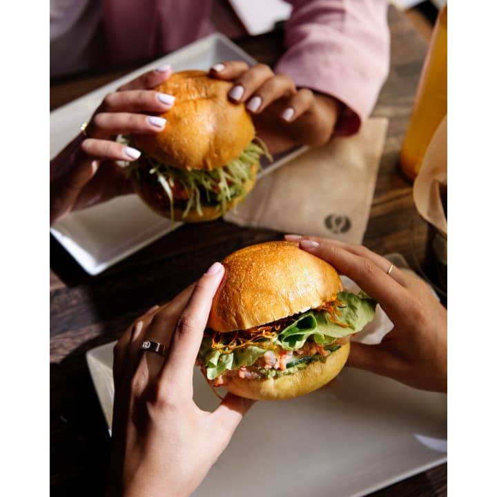 Sushi Shop | restaurant | 6250 Boulevard Cousineau, Saint-Hubert, QC J3Y 8X9, Canada | 4506563233 OR +1 450-656-3233