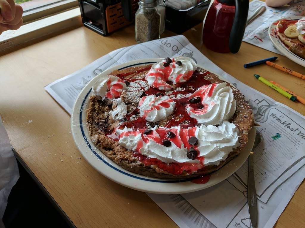 IHOP | bakery | 1114 Casitas Pass Rd, Carpinteria, CA 93013, USA | 8055664926 OR +1 805-566-4926