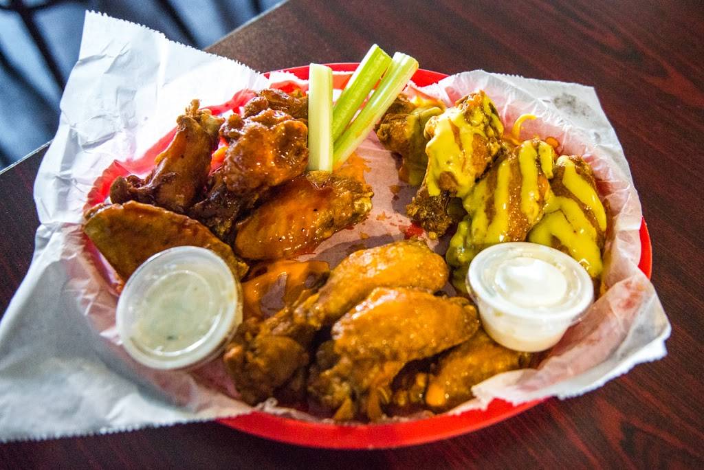 Wings A-Blazin | restaurant | 120 E 4th St, Hermann, MO 65041, USA | 5734863473 OR +1 573-486-3473