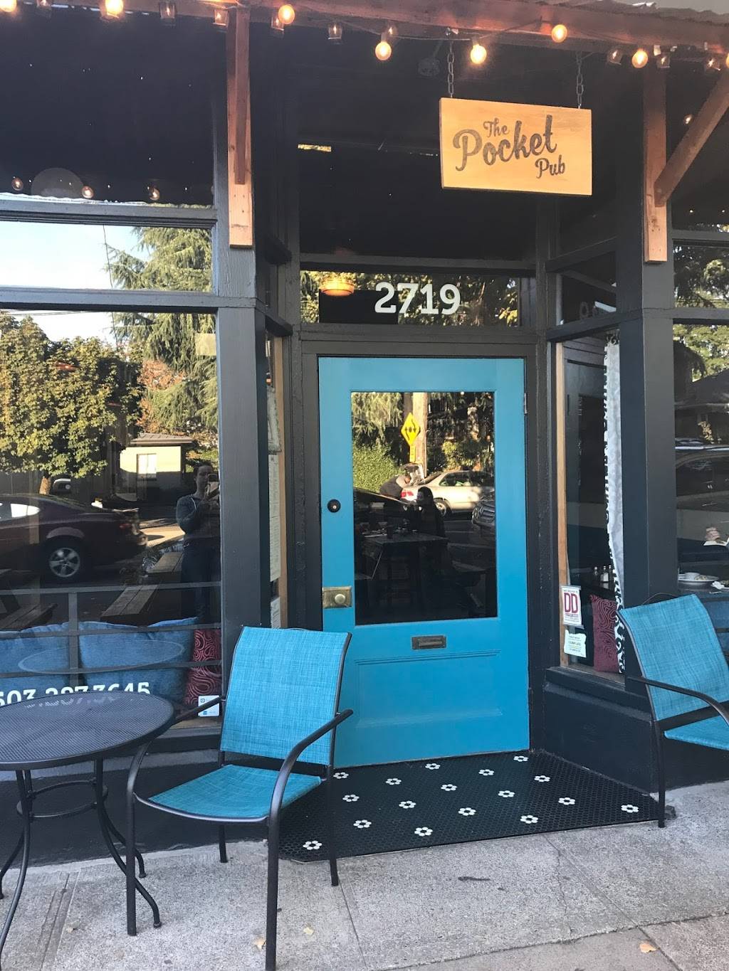 The Pocket Pub | meal takeaway | 2719 NE 7th Ave, Portland, OR 97212, USA | 5032873645 OR +1 503-287-3645