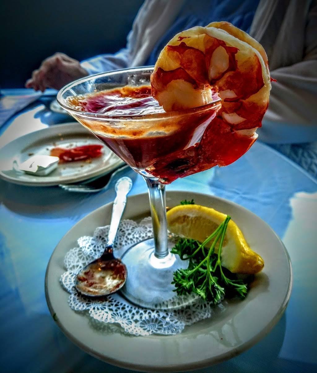 Isaacs | restaurant | 114 Water St, Plymouth, MA 02360, USA | 5088300001 OR +1 508-830-0001