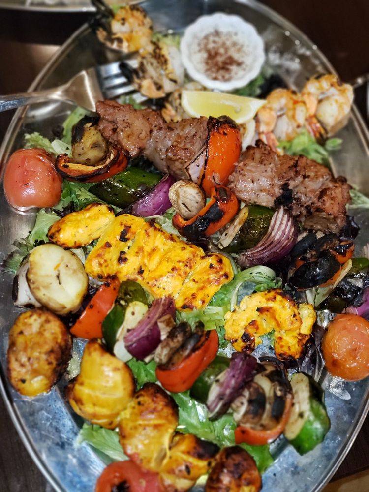 Skewers Kabob House | restaurant | 821 L St, Modesto, CA 95354, USA | 2095253611 OR +1 209-525-3611