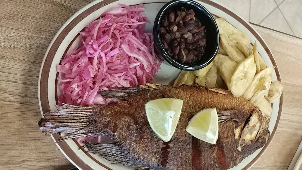 La Roca Pupuseria Y Taqueria | restaurant | 14455 Jefferson Davis Hwy, Woodbridge, VA 22191, USA | 7034901131 OR +1 703-490-1131