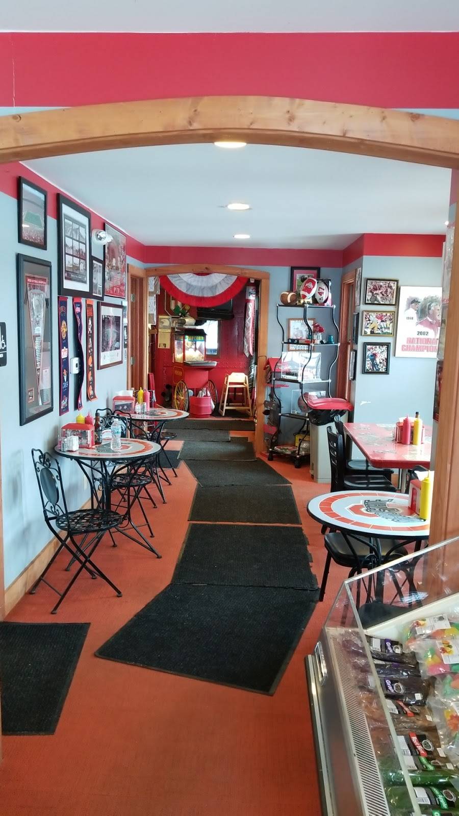 Buckeye Express Diner | restaurant | 810 OH-97, Bellville, OH 44813, USA | 4198862900 OR +1 419-886-2900