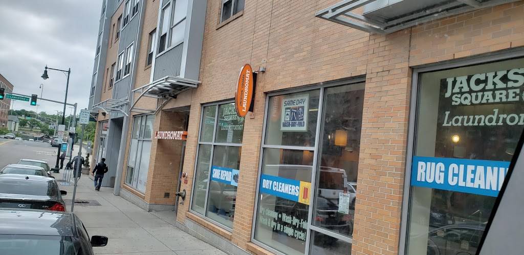 Yelys Restaurant and Coffee Shop (Dominican food) | cafe | 284 Centre St, Boston, MA 02130, USA | 6175242204 OR +1 617-524-2204