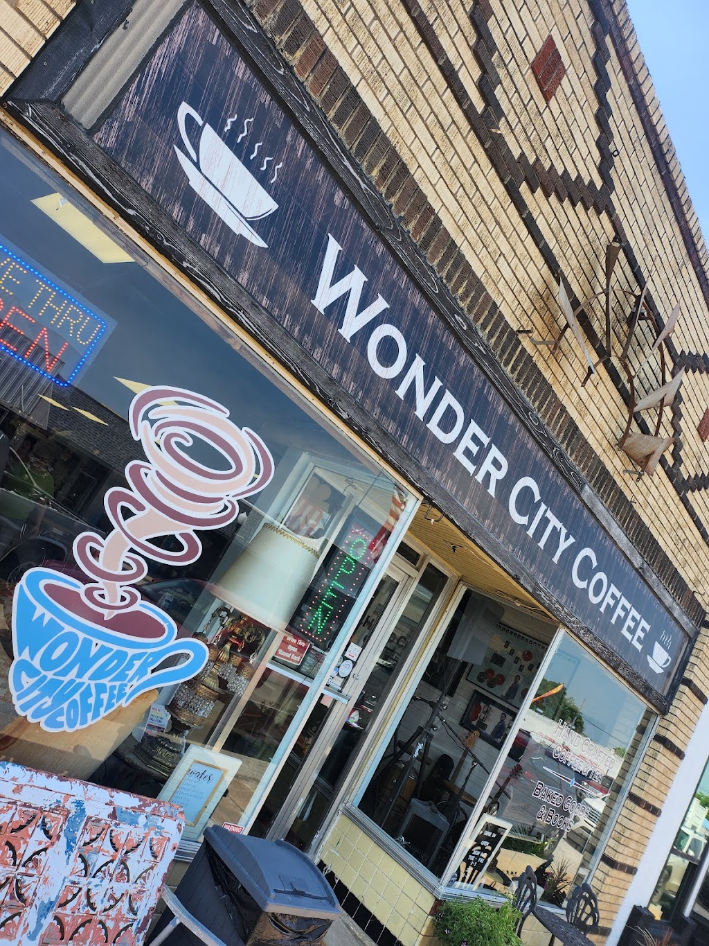 Wonder City Coffee & Bistro | cafe | 118 E Main St, Locust Grove, OK 74352, USA | 9184792885 OR +1 918-479-2885