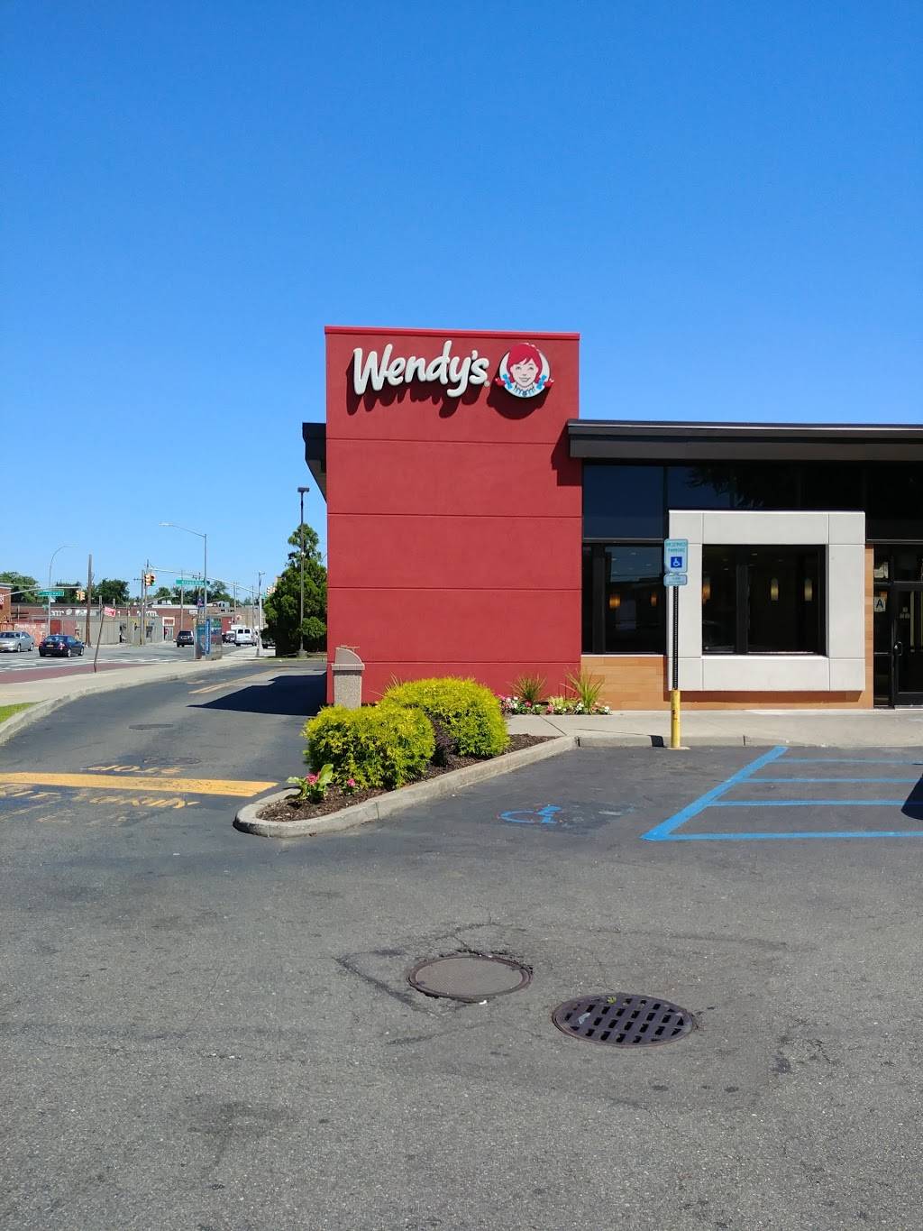 Wendys | restaurant | 1601 Utica Ave, Brooklyn, NY 11234, USA | 7184347170 OR +1 718-434-7170