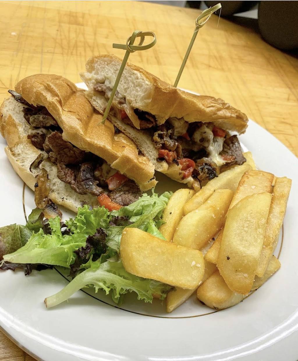 Oliver’s Café | restaurant | 681 Central St, Leominster, MA 01453, USA | 9787284156 OR +1 978-728-4156