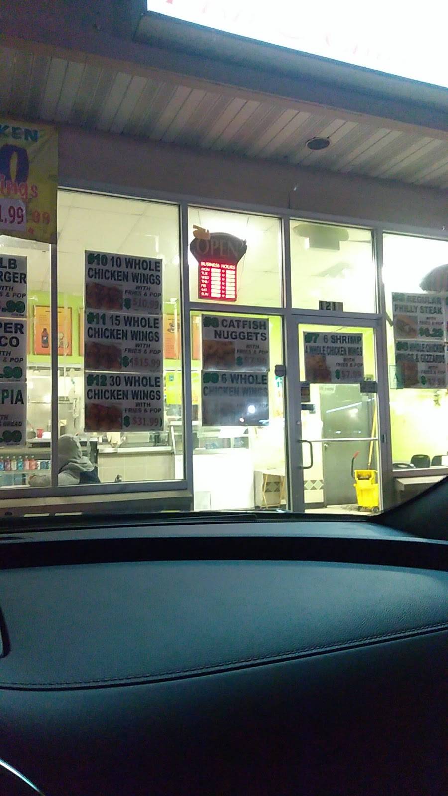 St Louis Fish & Chicken | restaurant | 1213 Kingshighway, Washington Park, IL 62204, USA | 6188748220 OR +1 618-874-8220