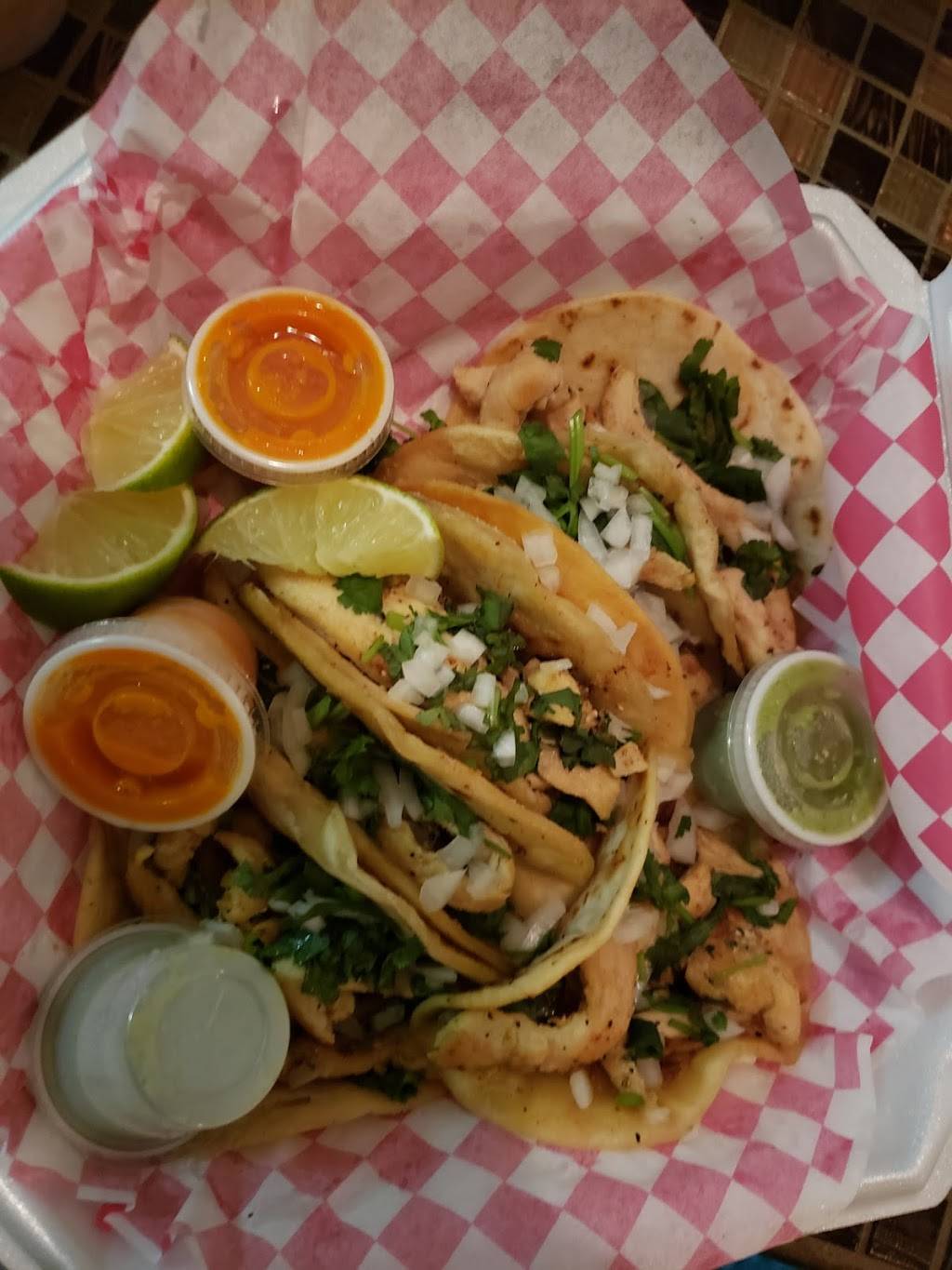 Valentinas Kitchen | restaurant | 7150 Hwy 72 W, Madison, AL 35758, USA | 2564682079 OR +1 256-468-2079