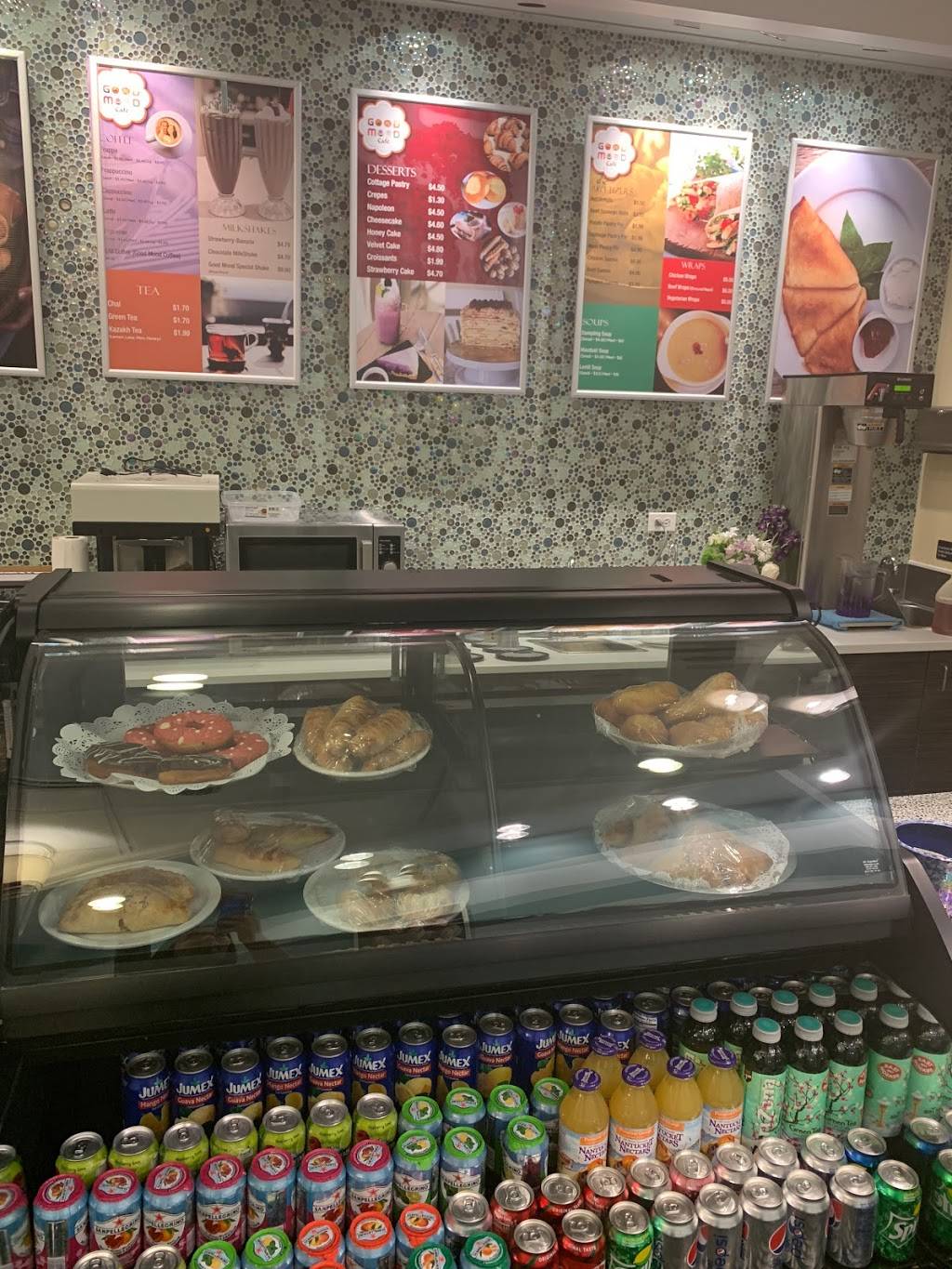 Good Mood cafe | restaurant | 2009 W Roscoe St, Chicago, IL 60618, USA | 7085064705 OR +1 708-506-4705