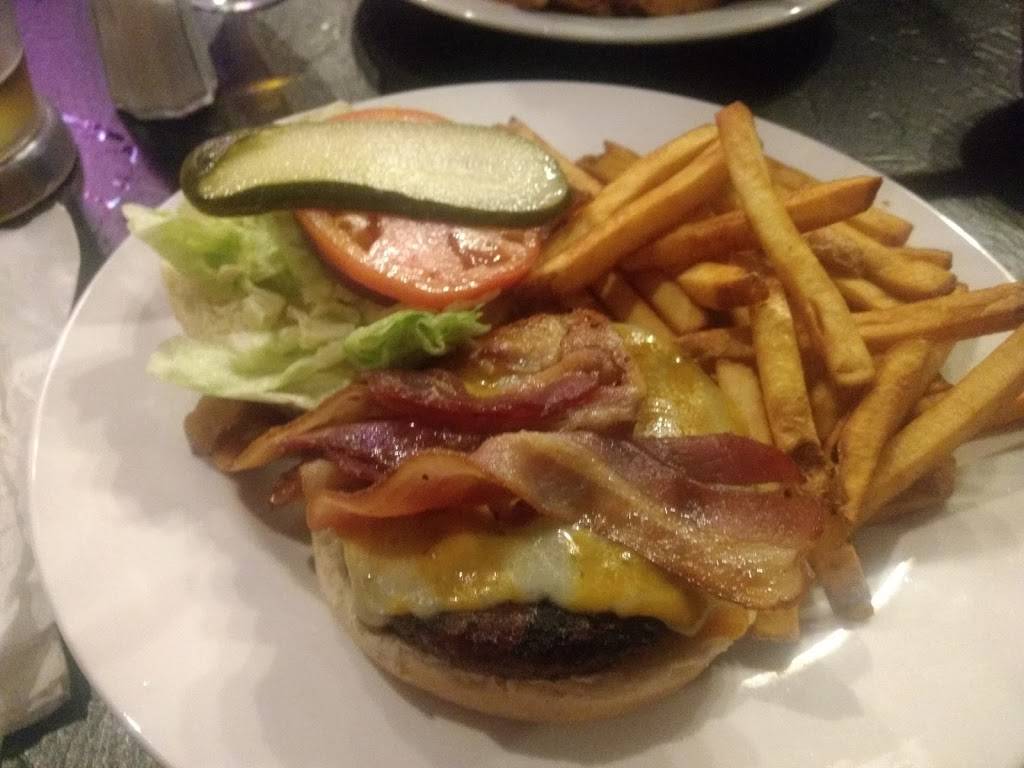 Fox & Fiddle | restaurant | 1085 St Clair Ave W, Toronto, ON M6E 1A8, Canada | 4166573691 OR +1 416-657-3691