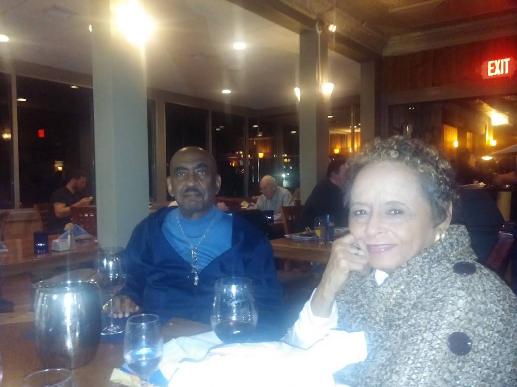 Golden Krust | restaurant | 3500 East-West Hwy, Hyattsville, MD 20782, USA | 3015597962 OR +1 301-559-7962