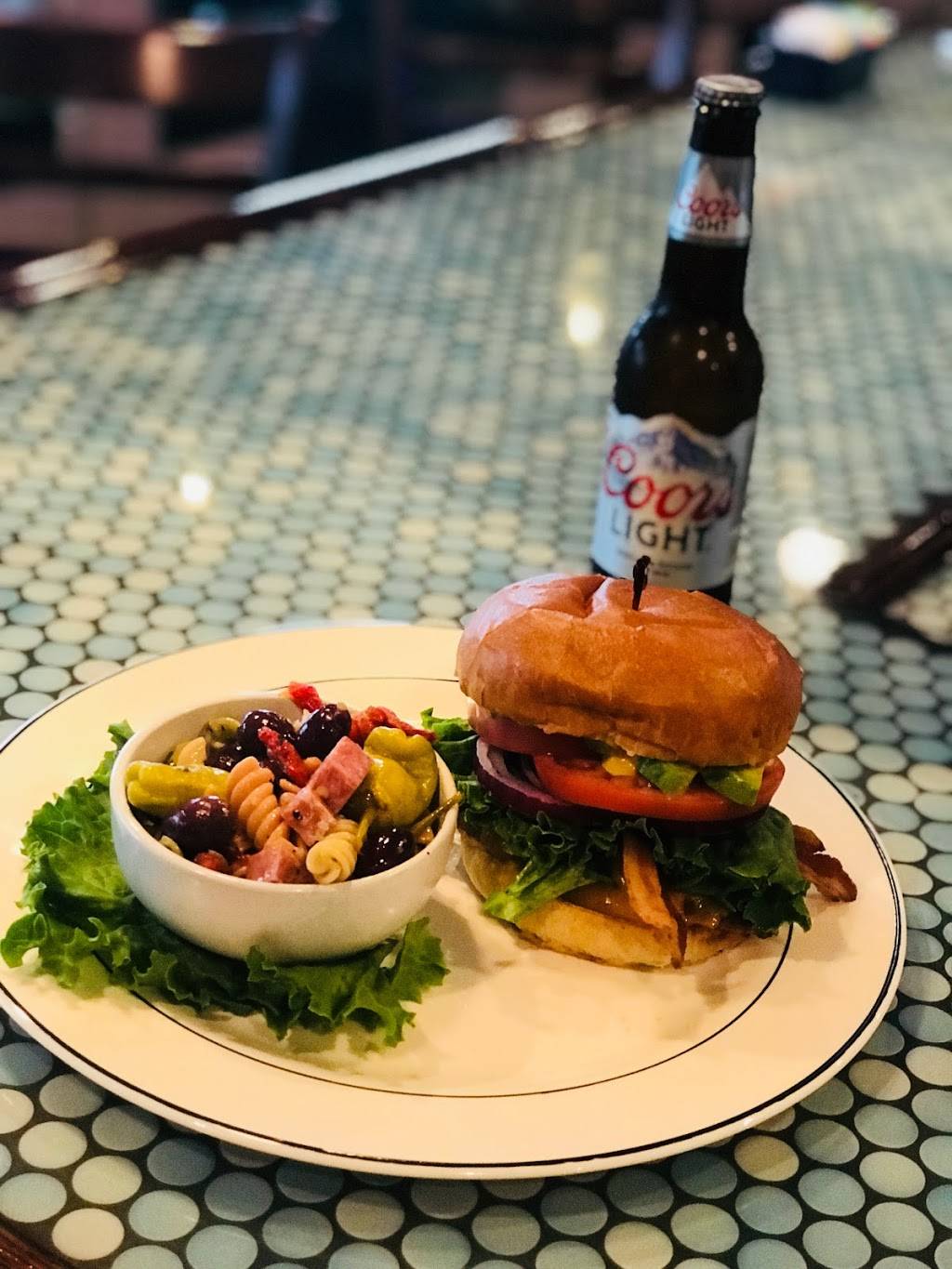 Noosa Bistro | restaurant | 9500 Diamond Centre Dr, Mentor, OH 44060, USA | 4409531088 OR +1 440-953-1088