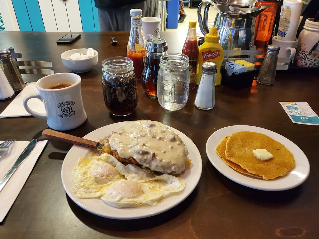 Dash of Salt and Pepper Diner | restaurant | 2201 N Lincoln Ave, Chicago, IL 60614, USA | 8722068671 OR +1 872-206-8671