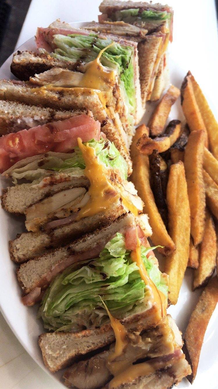 Big H Restaurant | restaurant | 3210 Swansea Crescent, Ottawa, ON K1G 3W3, Canada | 6137368881 OR +1 613-736-8881