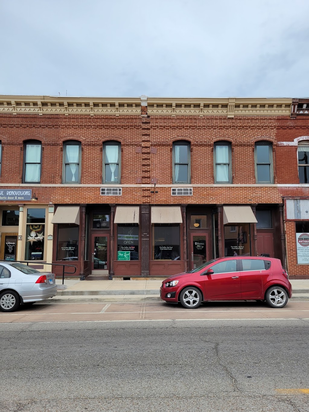 Brews | cafe | 113 W Main St, Mt Sterling, IL 62353, USA | 2177734246 OR +1 217-773-4246